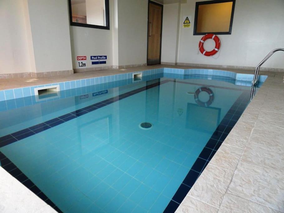 2Bed With Pool & Sea View Apartment Ньюкі Екстер'єр фото